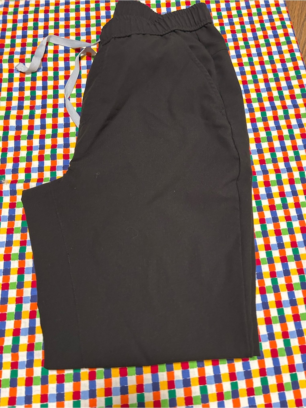FIGS Men's Black Elastic Drawstring Joggers M